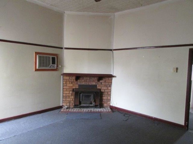 6 Kelsall Street, Warracknabeal VIC 3393