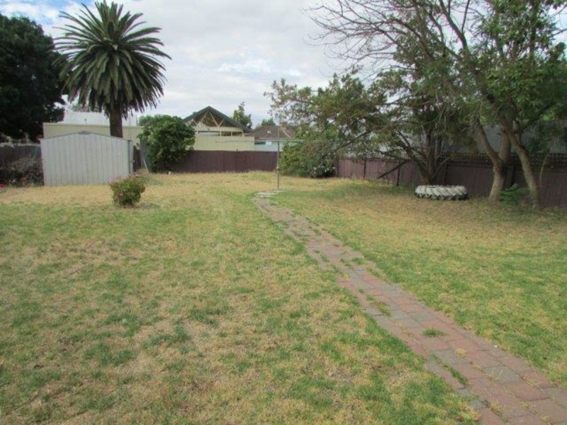 6 Kelsall Street, Warracknabeal VIC 3393