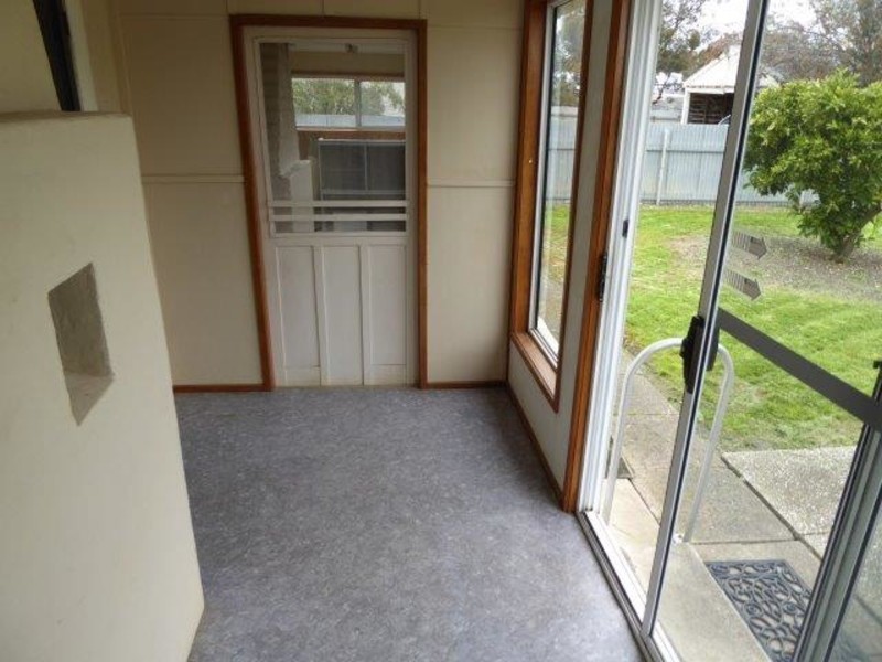 11 Dimboola Road, Warracknabeal VIC 3393