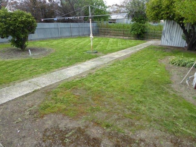 11 Dimboola Road, Warracknabeal VIC 3393