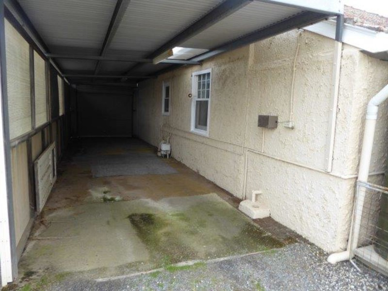 11 Dimboola Road, Warracknabeal VIC 3393