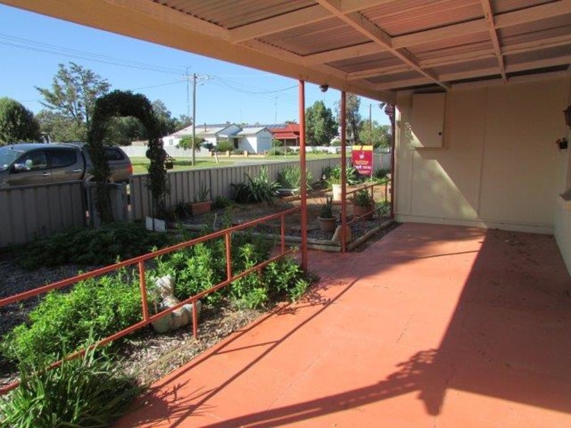 38 Deakin Street, Beulah VIC 3395