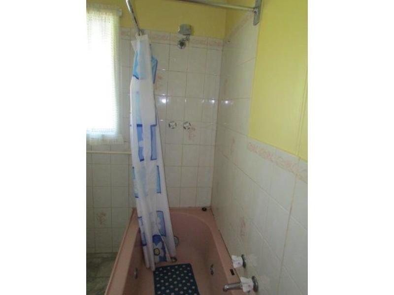 38 Deakin Street, Beulah VIC 3395