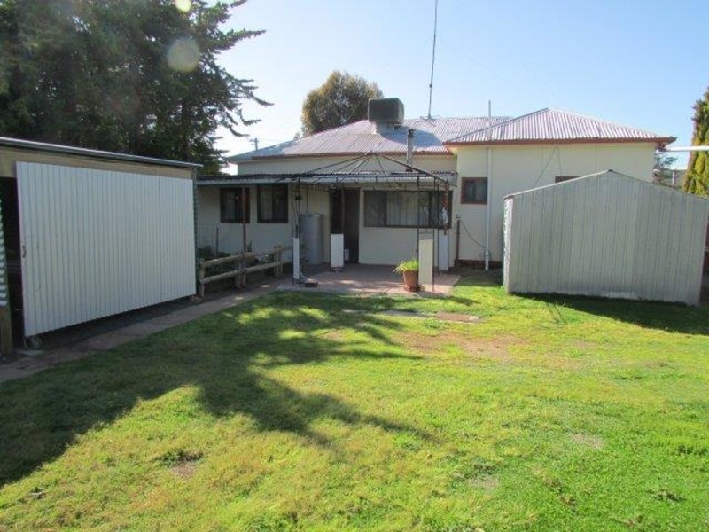 38 Deakin Street, Beulah VIC 3395