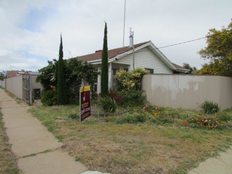 1 Cox Street, Warracknabeal VIC 3393