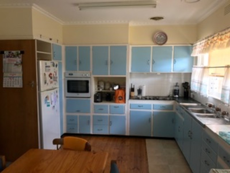 11 Church Street, Woomelang VIC 3485