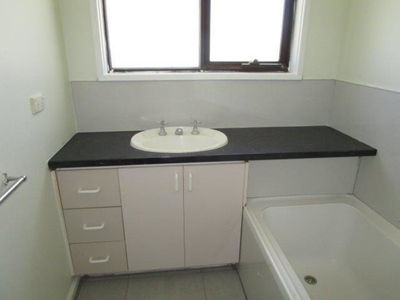 11 Ray Court, Donald VIC 3480