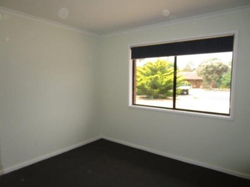 11 Ray Court, Donald VIC 3480