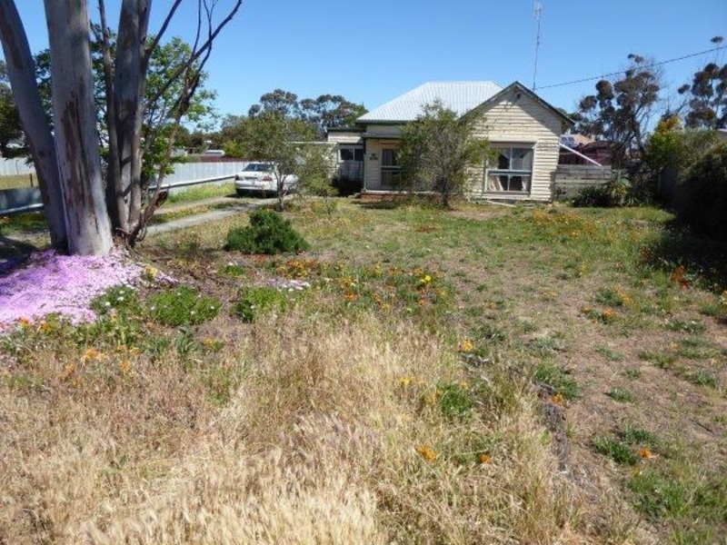 1 Noall Street, Warracknabeal VIC 3393
