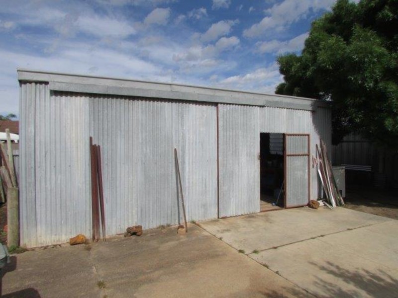 36 Tregear Street, Warracknabeal VIC 3393
