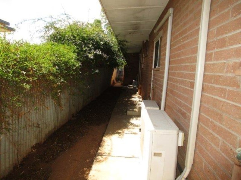 1/9 Camp Street, Donald VIC 3480