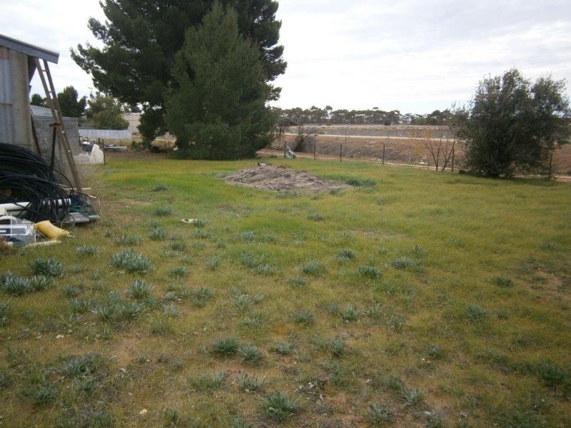 30 Church Street, Woomelang VIC 3485