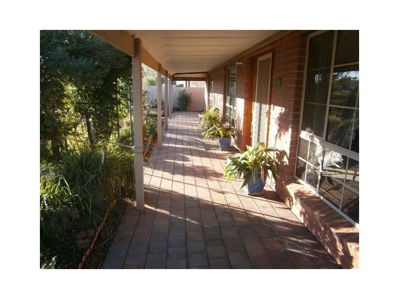 24 Elizabeth Street, Donald VIC 3480