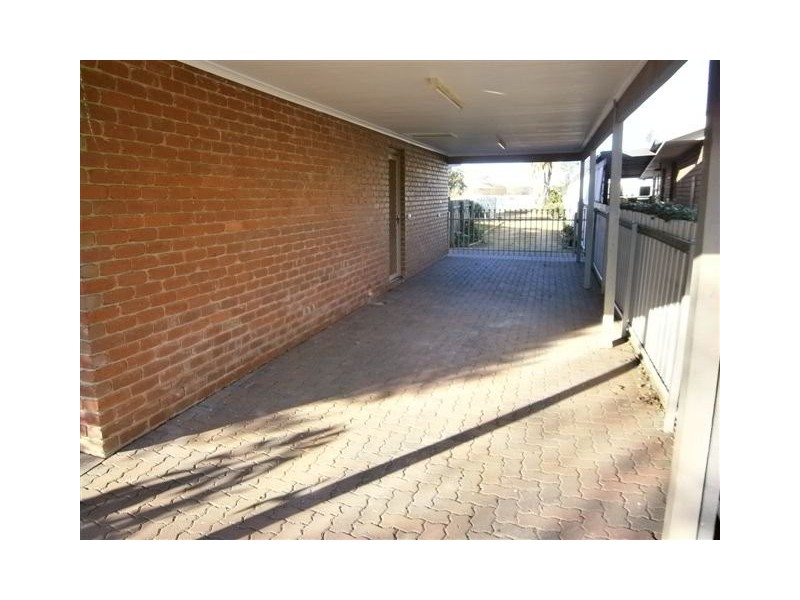 24 Elizabeth Street, Donald VIC 3480