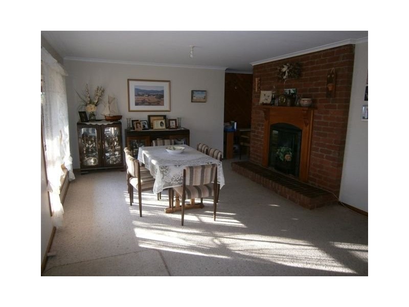 24 Elizabeth Street, Donald VIC 3480