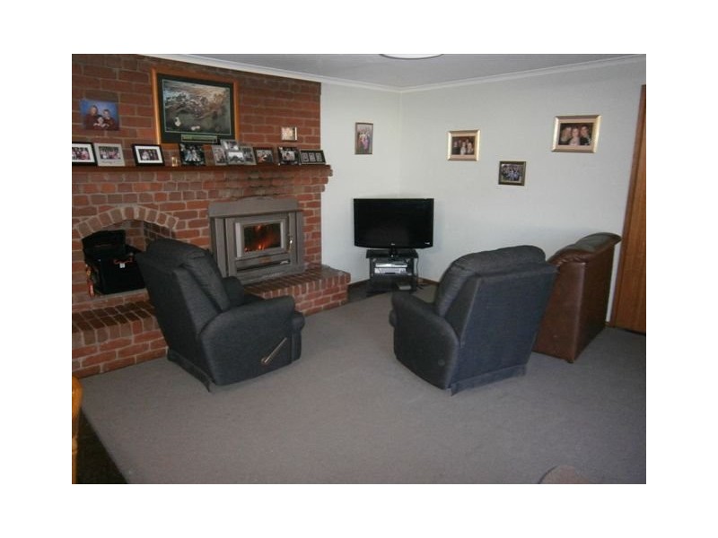 24 Elizabeth Street, Donald VIC 3480