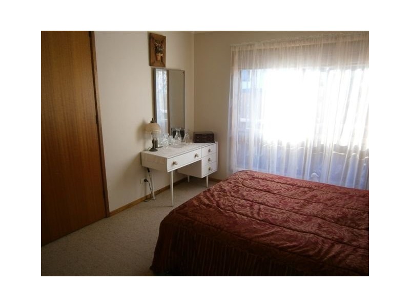 24 Elizabeth Street, Donald VIC 3480