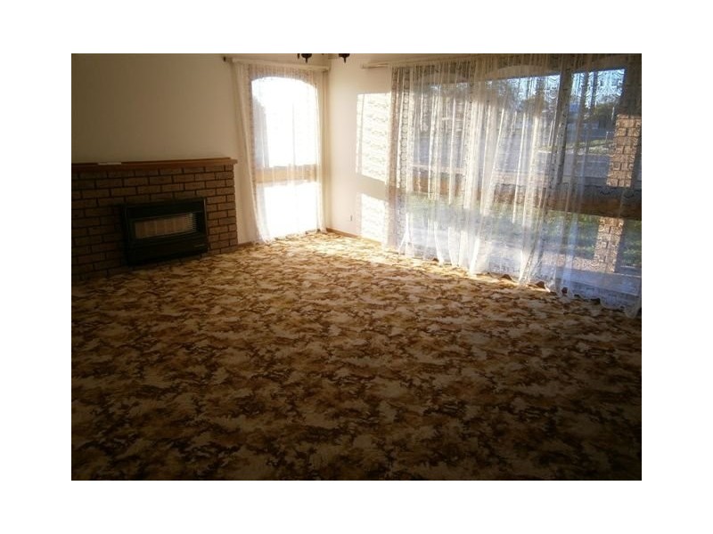 2 Houston Street, Donald VIC 3480