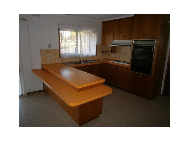 2 Houston Street, Donald VIC 3480