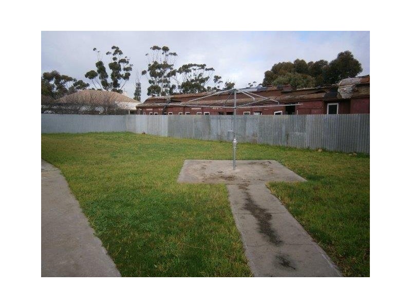 1 Noall Street, Warracknabeal VIC 3393