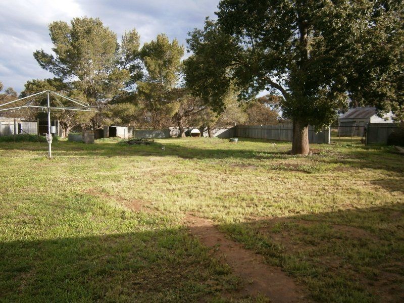 23 Swann Street, Brim VIC 3391