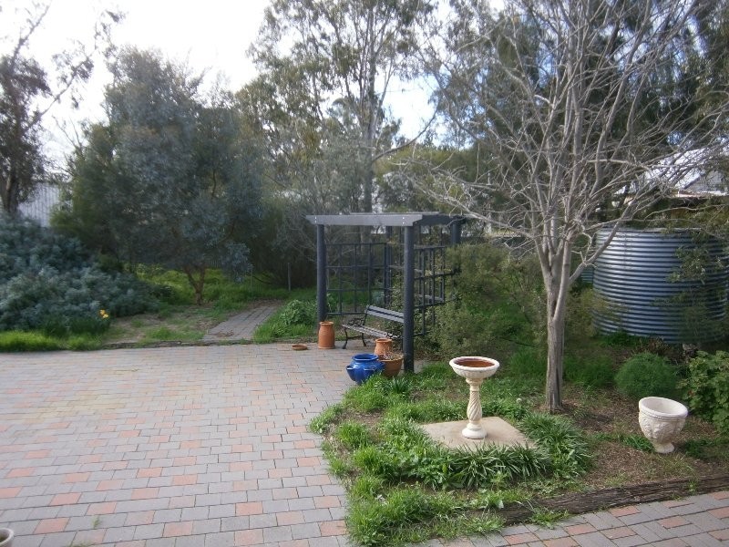 3 McIntyre Street, Warracknabeal VIC 3393