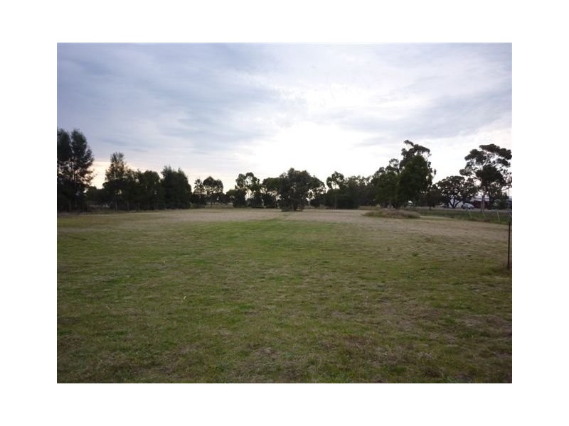34 Bowman Street, Warracknabeal VIC 3393