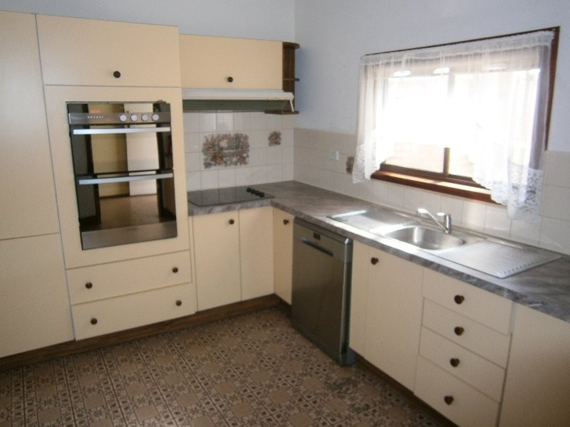 1 Charles Street, Jeparit VIC 3423