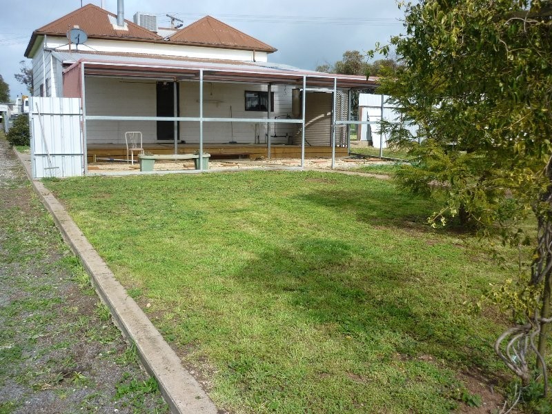 1 Charles Street, Jeparit VIC 3423