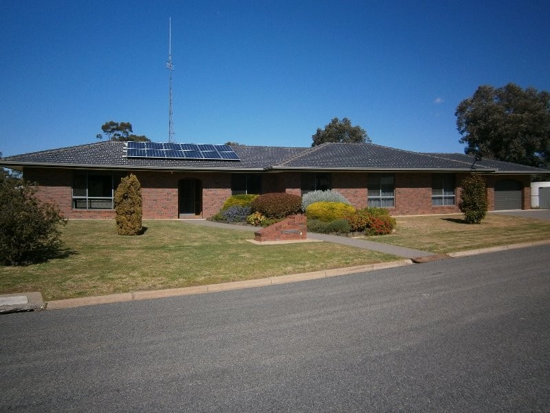 2 Mercer Street, Warracknabeal VIC 3393