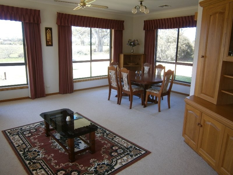 2 Mercer Street, Warracknabeal VIC 3393