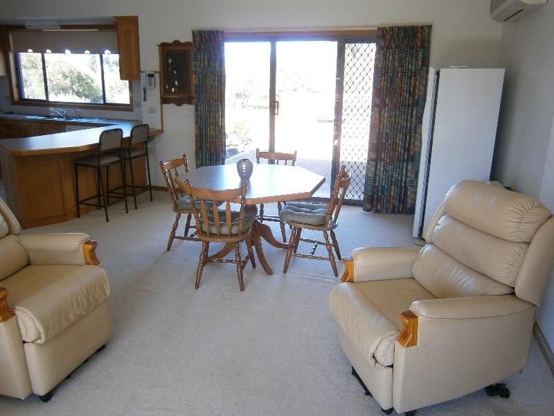 2 Mercer Street, Warracknabeal VIC 3393