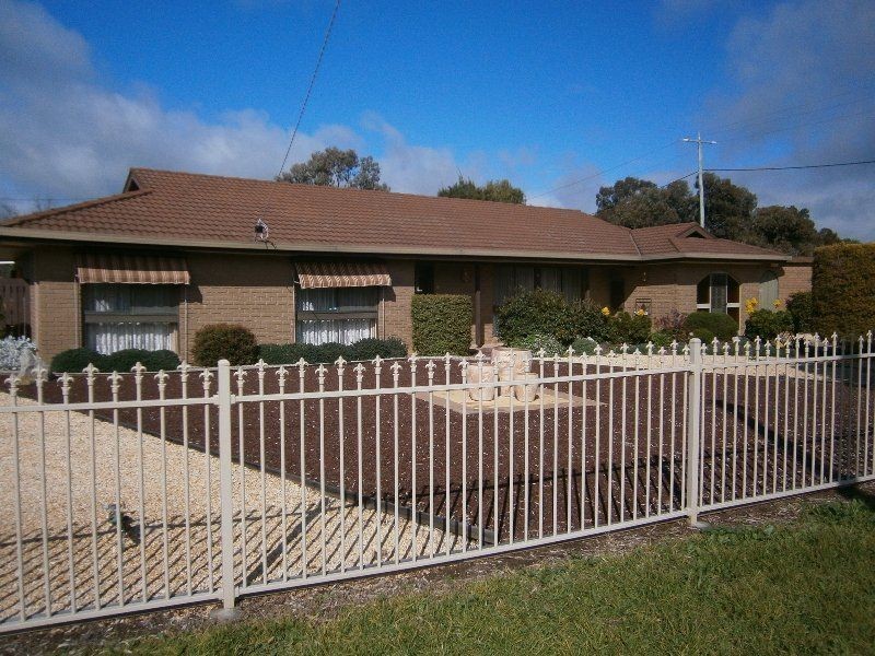 39 McLean Street, Warracknabeal VIC 3393