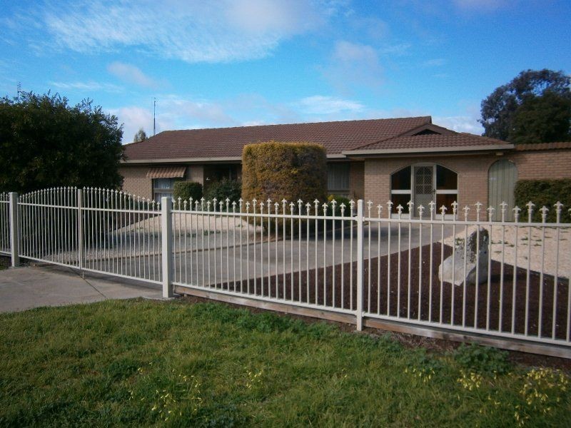 39 McLean Street, Warracknabeal VIC 3393