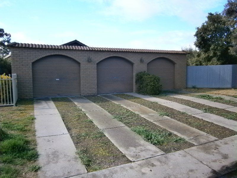 39 McLean Street, Warracknabeal VIC 3393