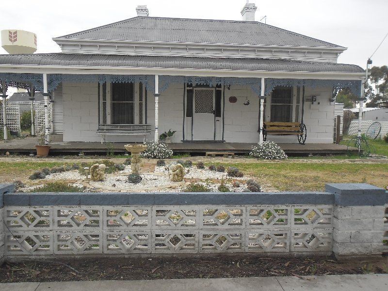 58 Lyle Street, Warracknabeal VIC 3393