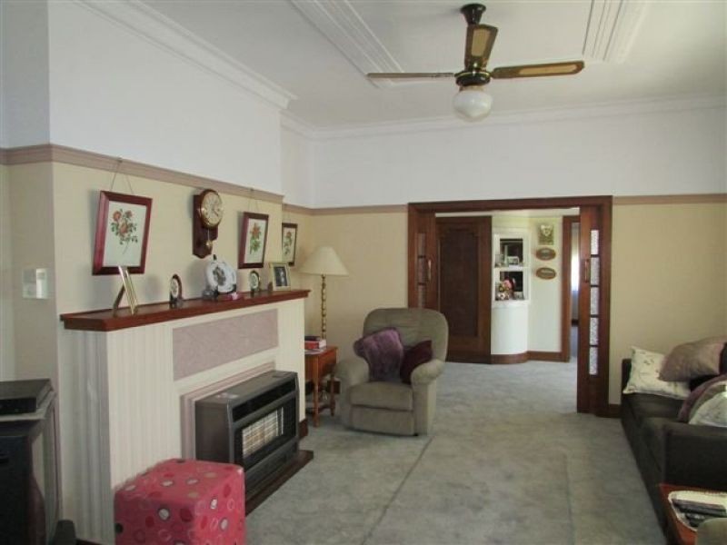 2 Woolcock Street, Warracknabeal VIC 3393