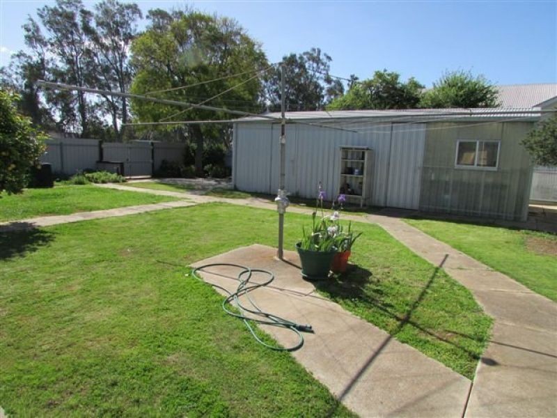 2 Woolcock Street, Warracknabeal VIC 3393