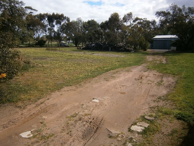 35 Gardiner Street, Warracknabeal VIC 3393