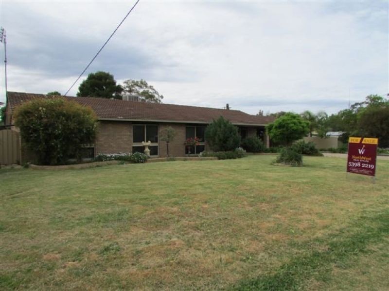 129 Anderson Street, Warracknabeal VIC 3393