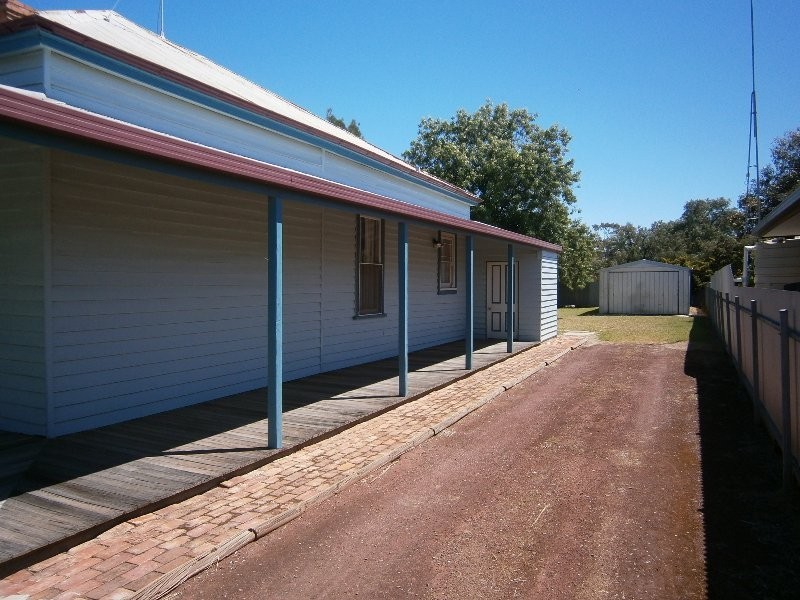 34 Campbell Street, Warracknabeal VIC 3393