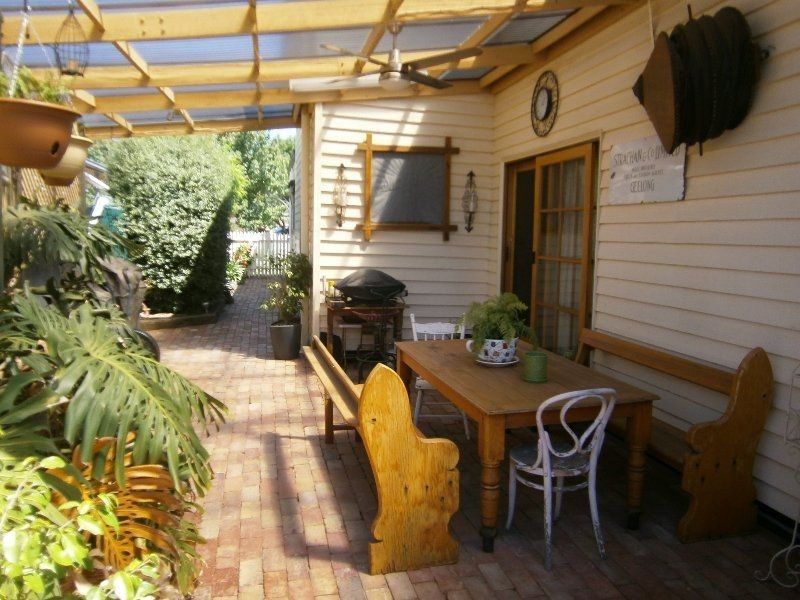 40 Woolcock Street, Warracknabeal VIC 3393