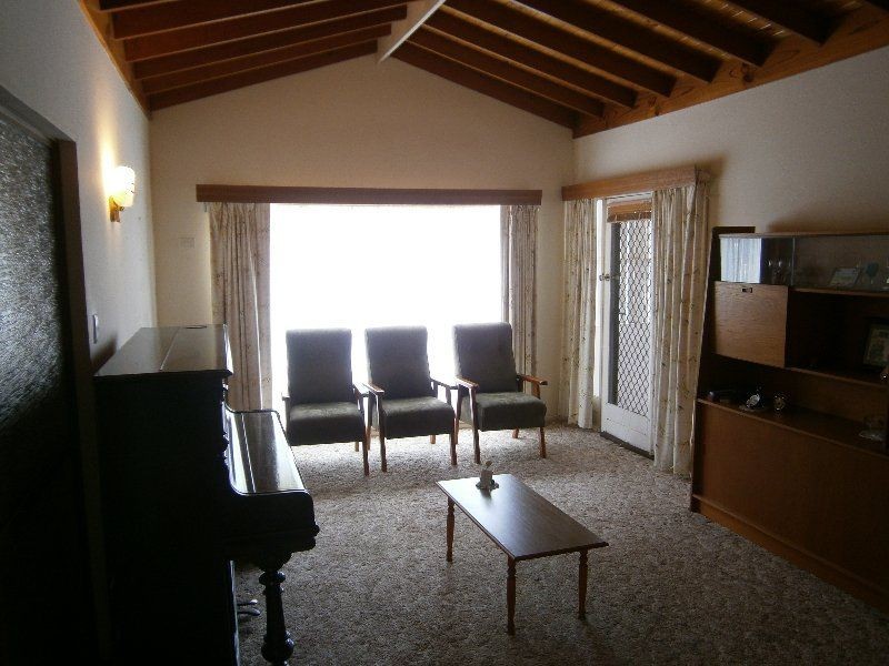 3 Tobruk Avenue, Warracknabeal VIC 3393