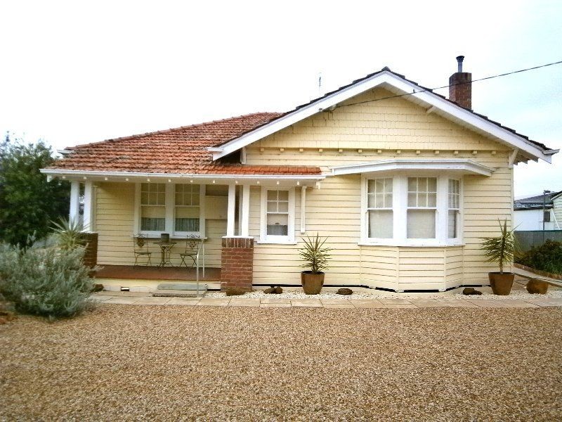 54 Charles Street, Jeparit VIC 3423