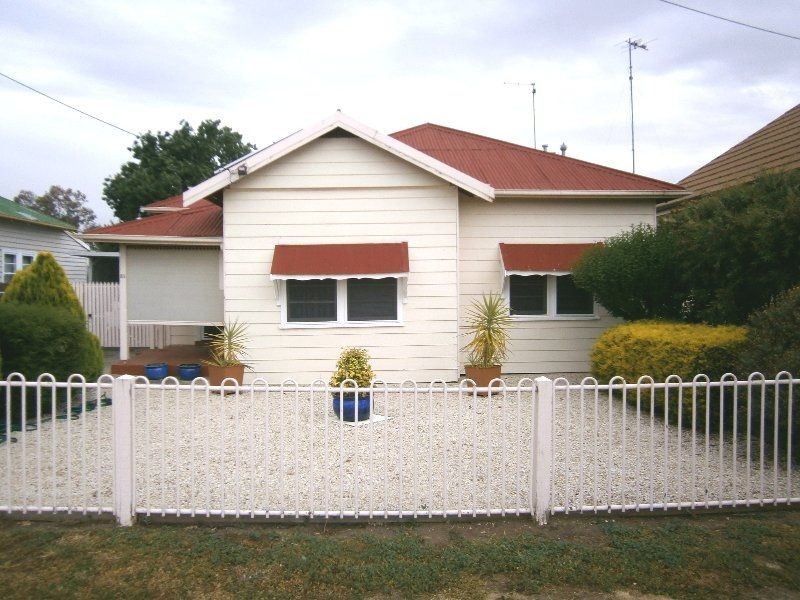 83 Devereux Street, Warracknabeal VIC 3393