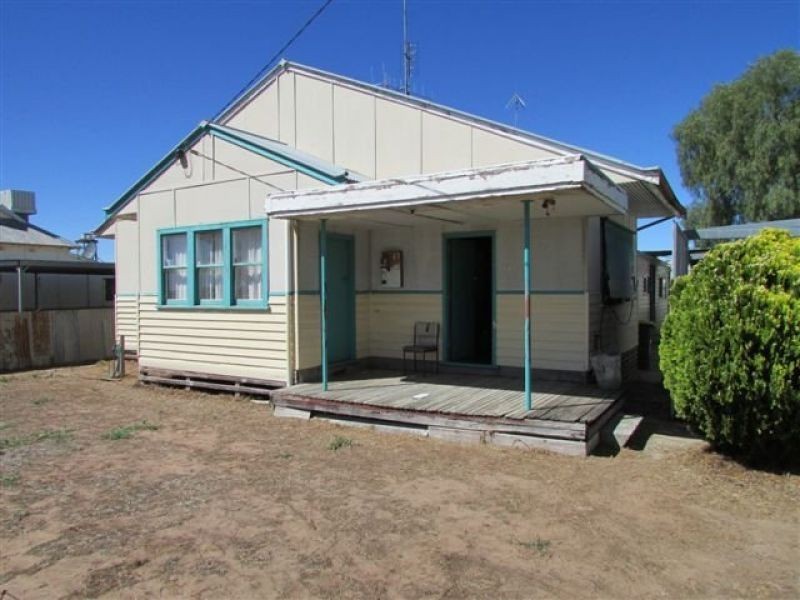 8 Scott Street, Jeparit VIC 3423