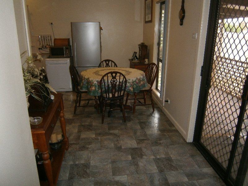 112 Craig Avenue, Warracknabeal VIC 3393