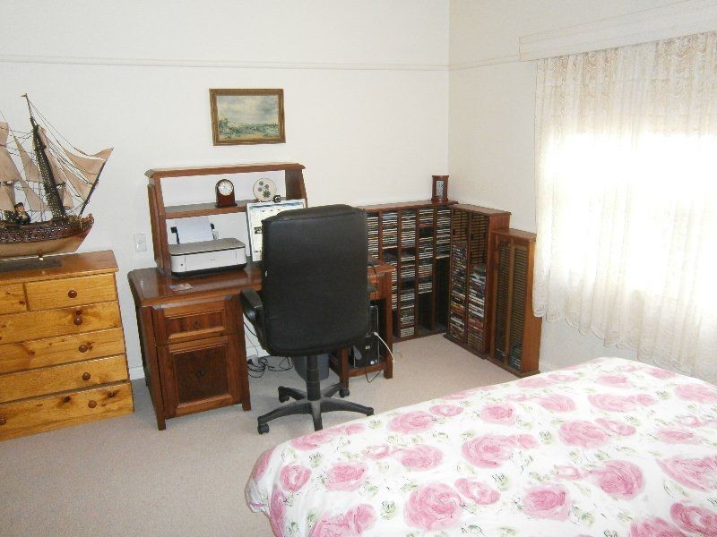 112 Craig Avenue, Warracknabeal VIC 3393