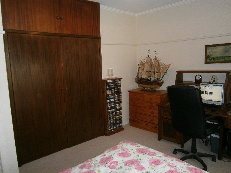 112 Craig Avenue, Warracknabeal VIC 3393