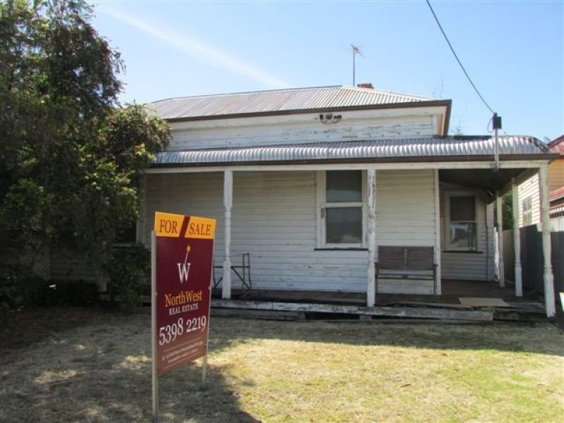 99 Main Street, Minyip VIC 3392